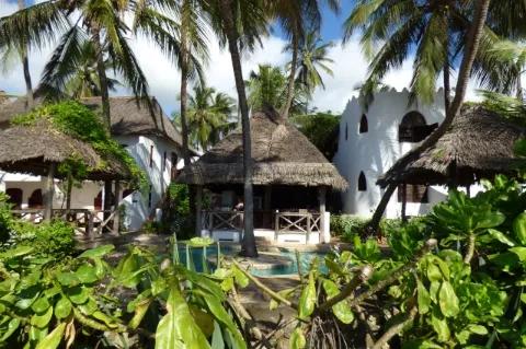 Blick auf das Strandhotel Hodi Hodi auf Sansibar, Tansania