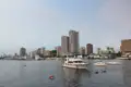 Hafen von Manila mit Booten und Skyline