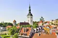 Altstadt von Tallinn mit Blick auf die Nikolaikirche.