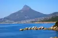 Panoramablick auf den Lions Head mit Blick auf die Küste von Kapstadt.