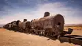 Verlassene Züge im Zugfriedhof von Uyuni, Bolivien.
