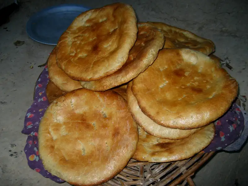 Frisch gebackene Fladenbrote.