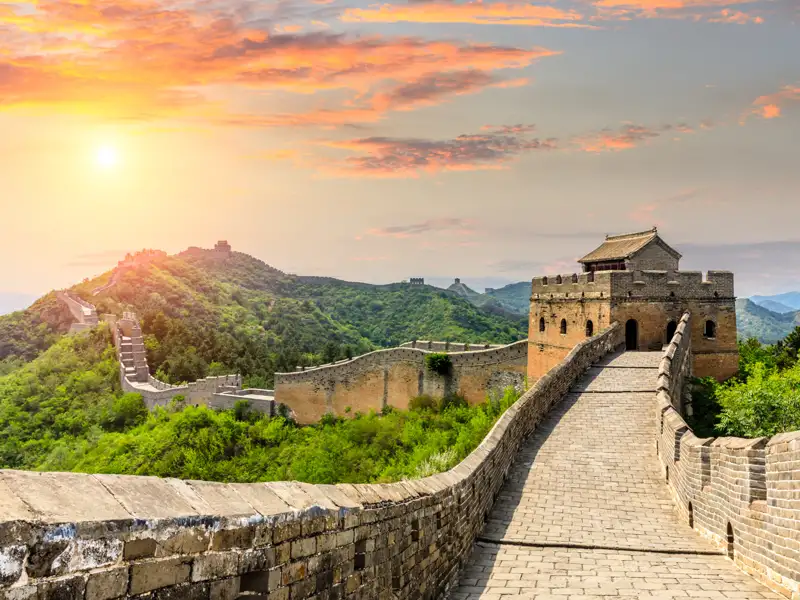 Chinesische Mauer bei Sonnenuntergang