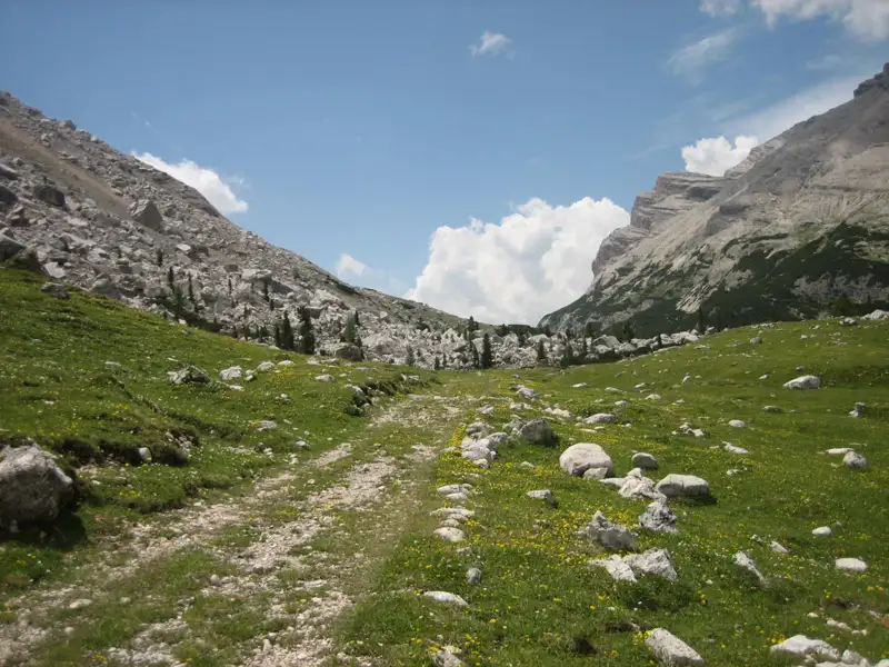 Wanderweg in den Bergen