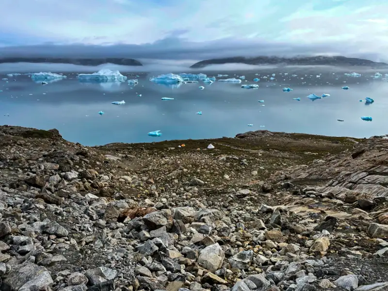 Großer Eisberg im Meer