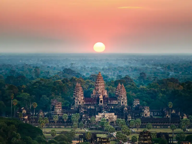 Angkor Wat bei Sonnenaufgang.