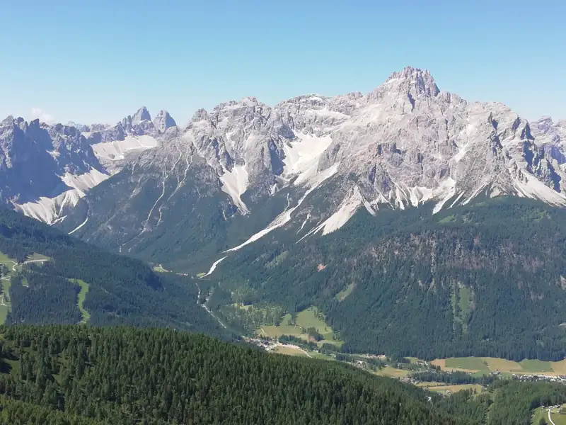 Atemberaubende Berglandschaft der Dolomiten.